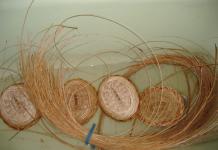 Плетеный забор своими руками: делаем плетеный забор из досок и из веток с пошаговой инструкцией